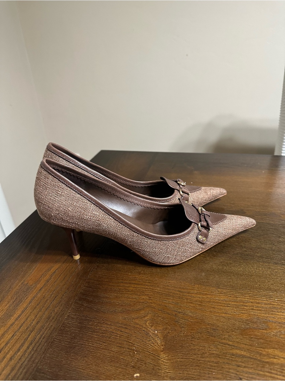 Jeffrey Campbell Taupe Brown Pointed Toe Kitten Heel Pumps - Picture 3 of 6